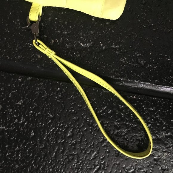 Golla Acid Yellow and Blue Corduoroy Smart Phone Pouch - Picture 11 of 13